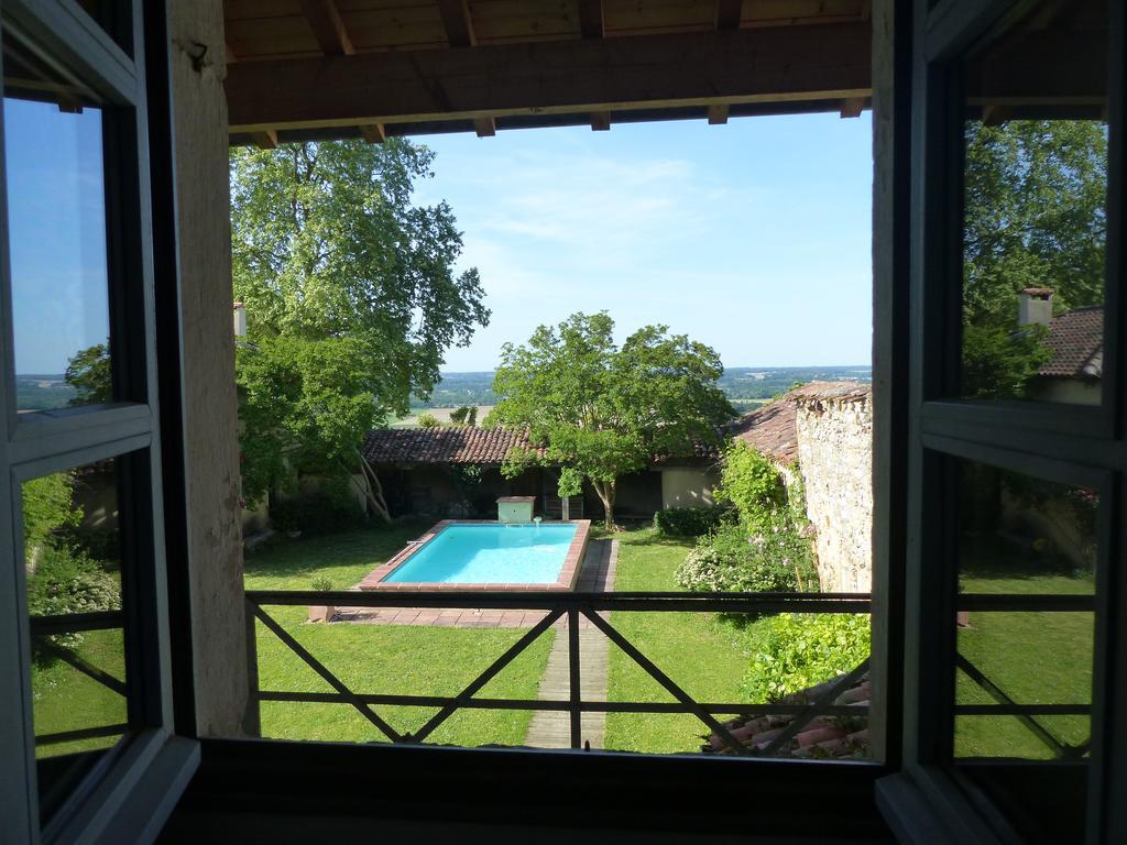 Montaut  Maison Arriu B&B 외부 사진