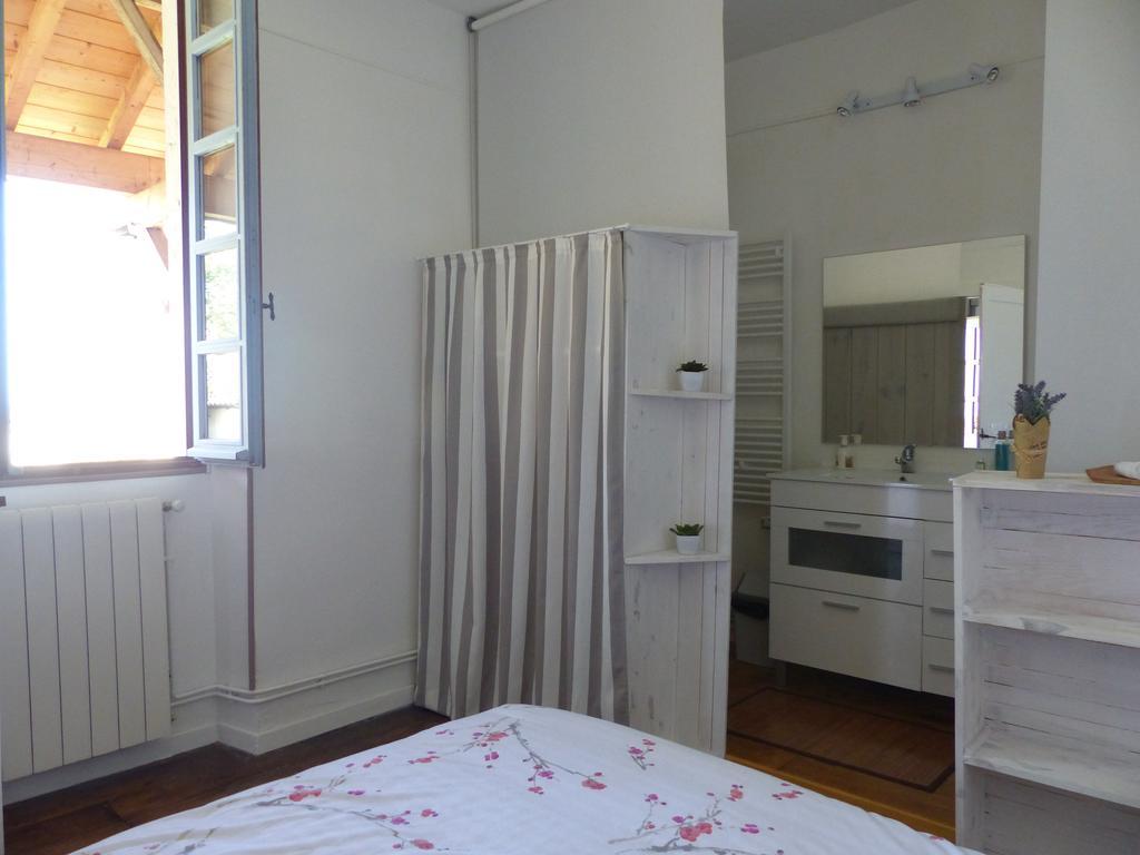 Montaut  Maison Arriu B&B 외부 사진